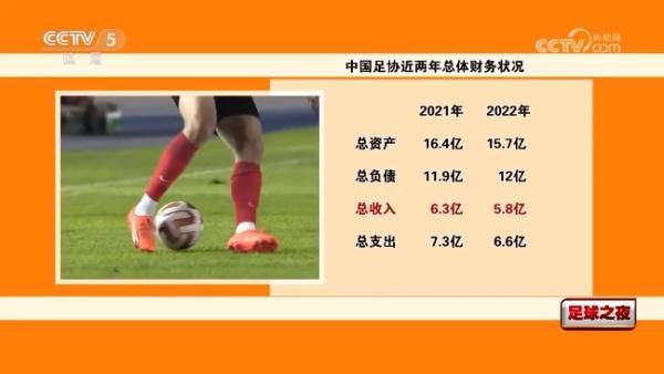 朋友巨乳迷人的妻子