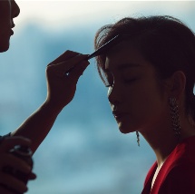 黑丝美女被c视频